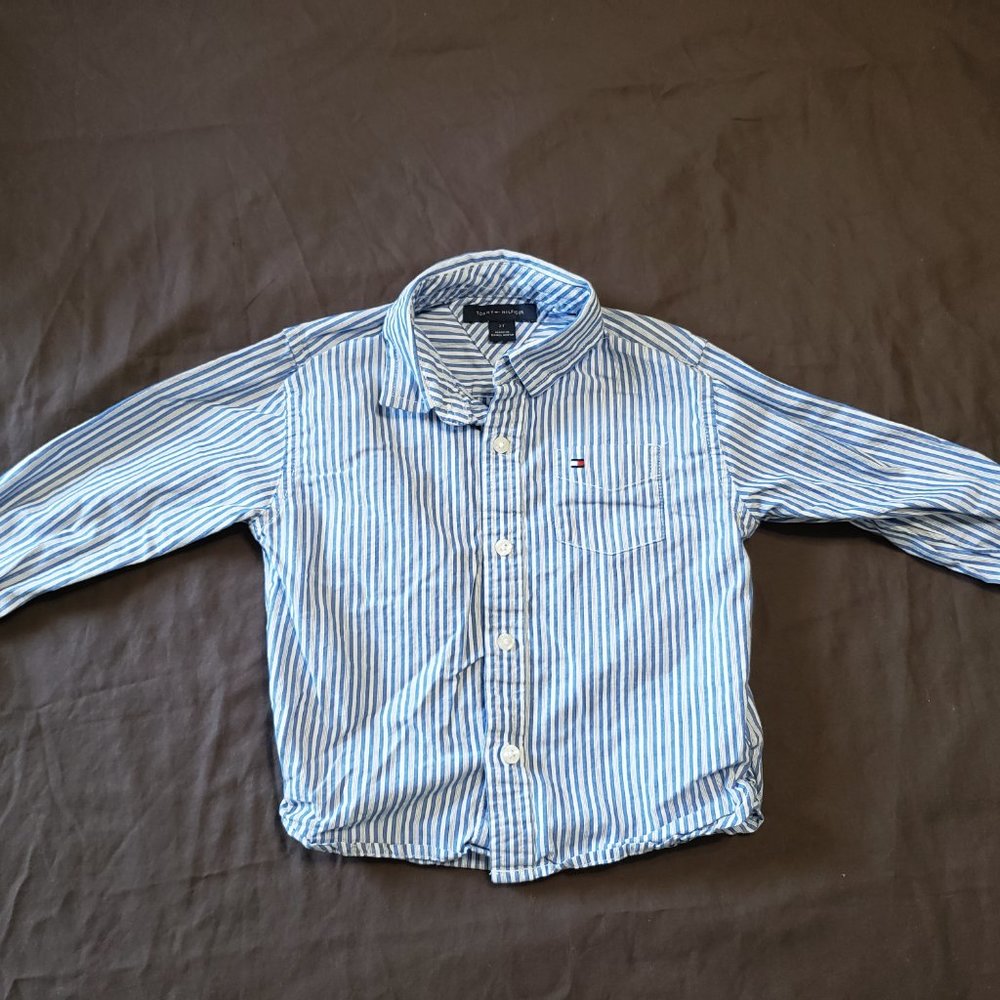Tommy Hilfiger Dress Shirt Collared Button Up Blue White Stripe Pattern 2T Size